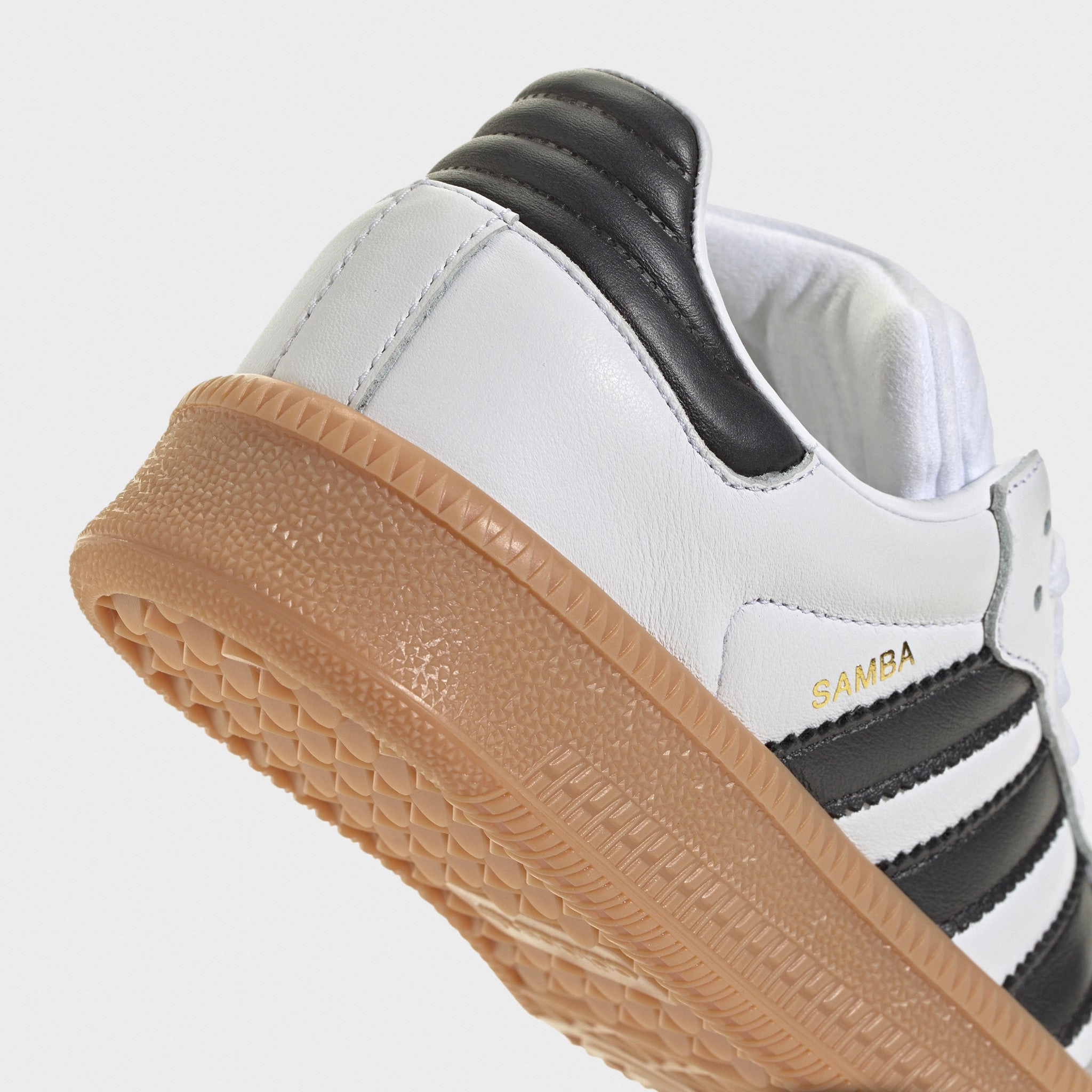 adidas Juniors' Samba XLG White / Black - Gum Modern Step Refined Style