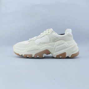 BERSHKA . City Streets volleyball - compatible running shoes