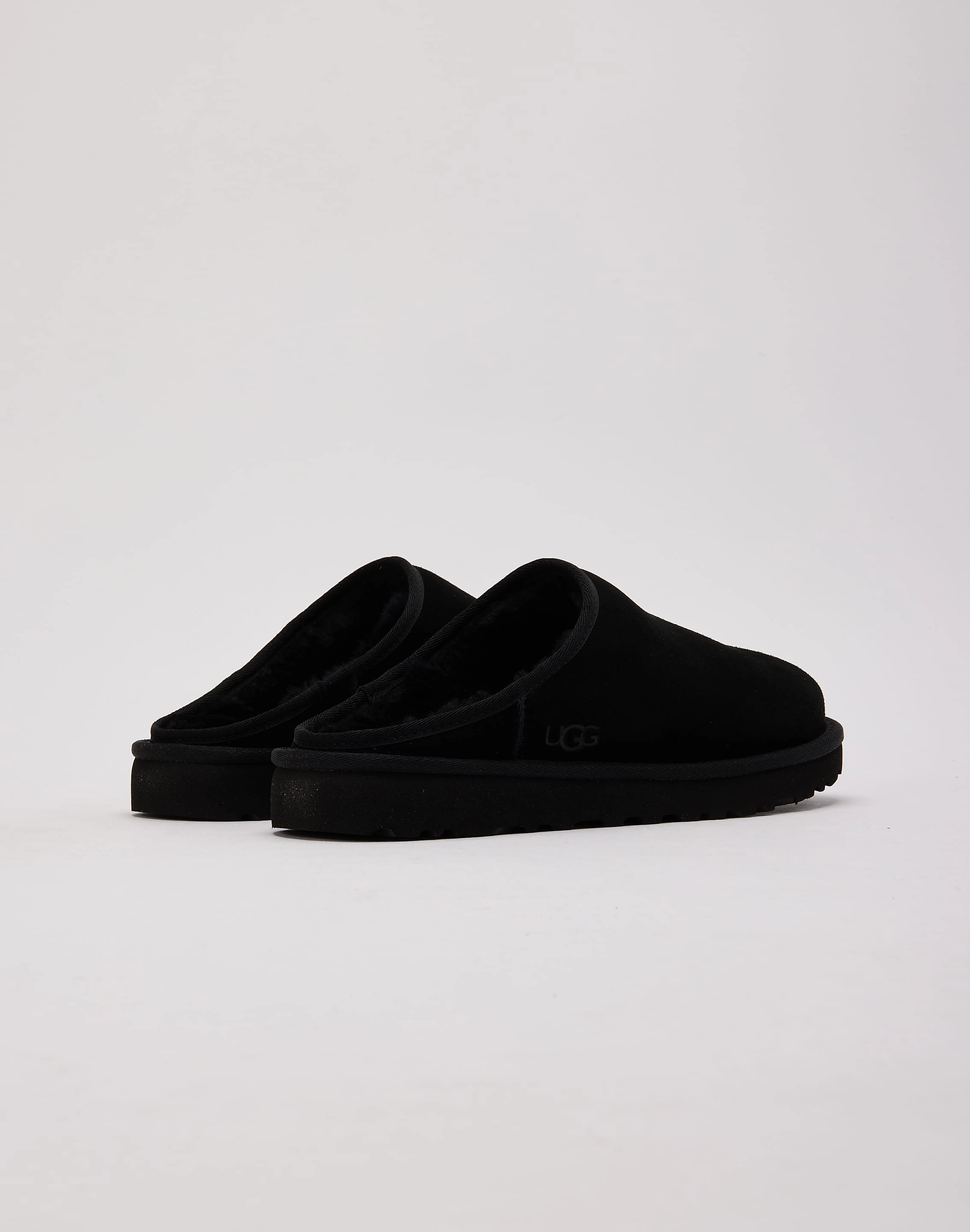 Range Hike Chill Style UGG Classic Slip-On
