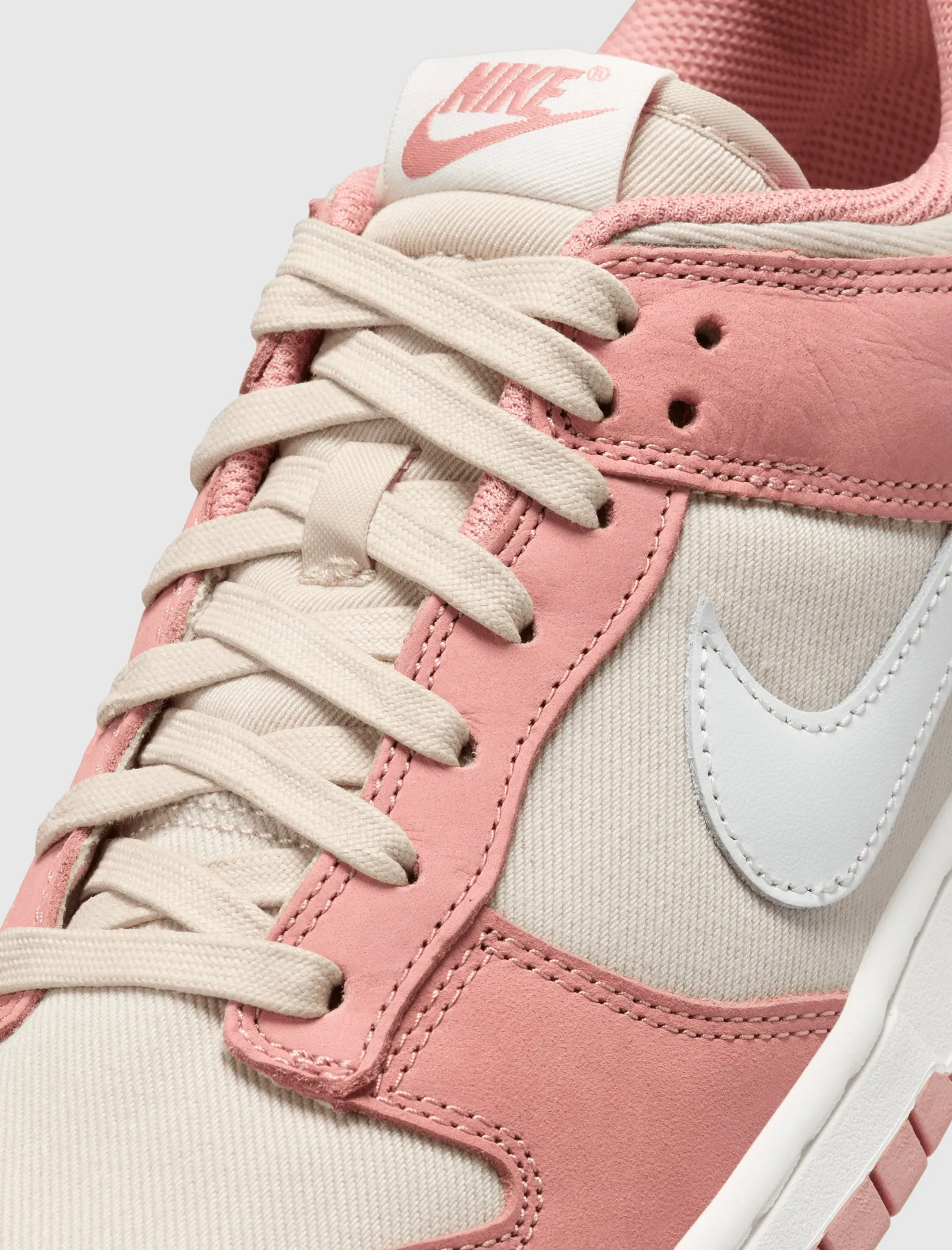 DUNK LOW "RED STARDUST" Comfort Shank Business Mode