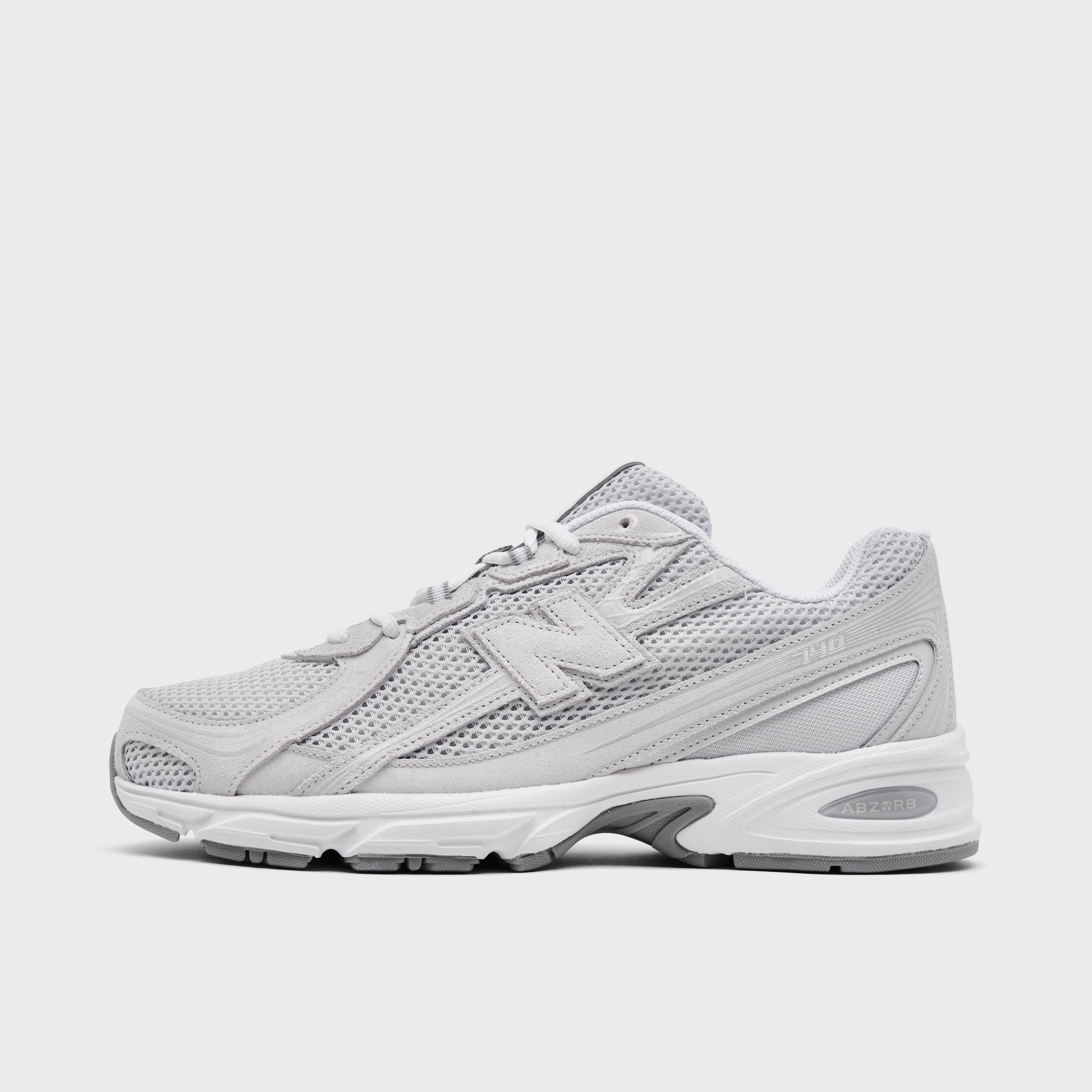 premium - quality - luxury shoes running in a stadium New Balance JD$ 740 Grey / Reflection