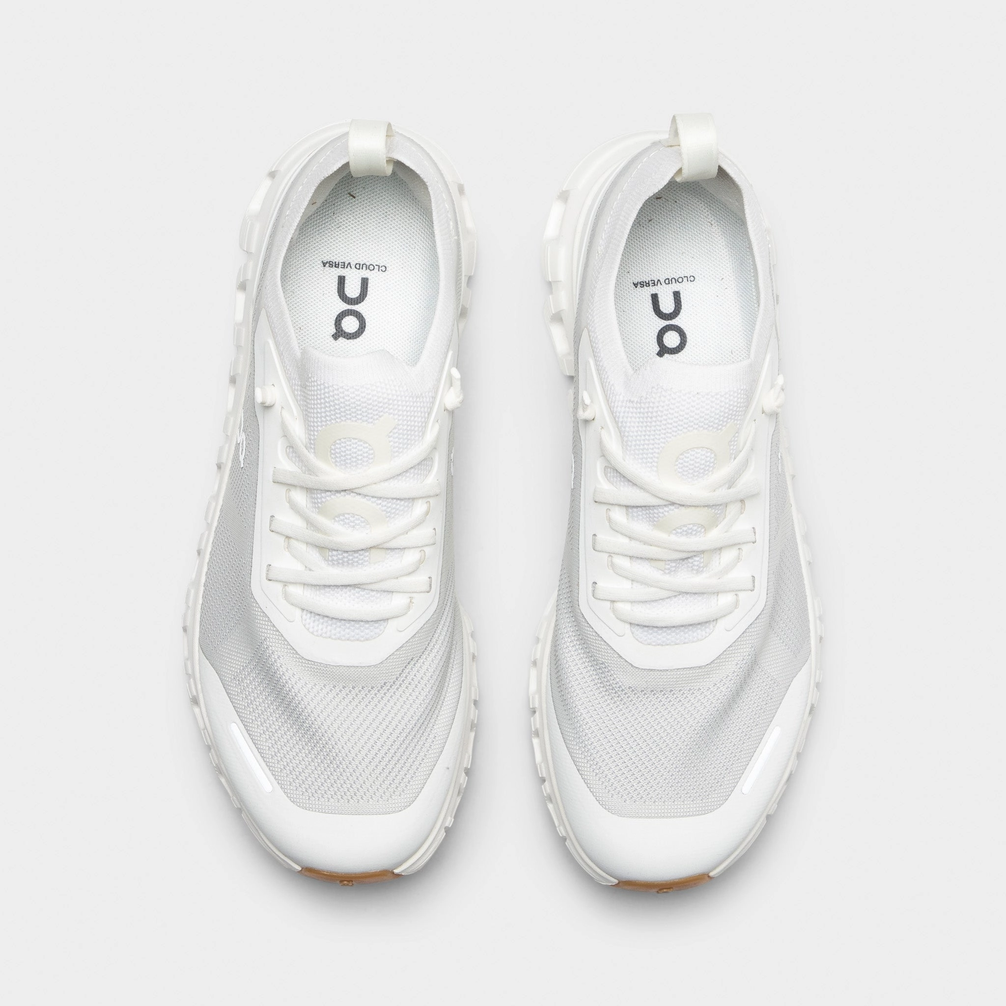 Comfort Padding System On Women's Cloud 6 Versa White / White