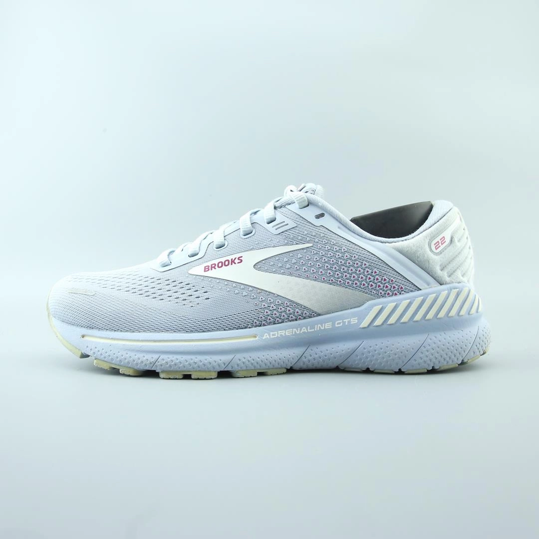 Lace Up running in a tunnel area shoes BROOKS ADRENALINE GTS 22