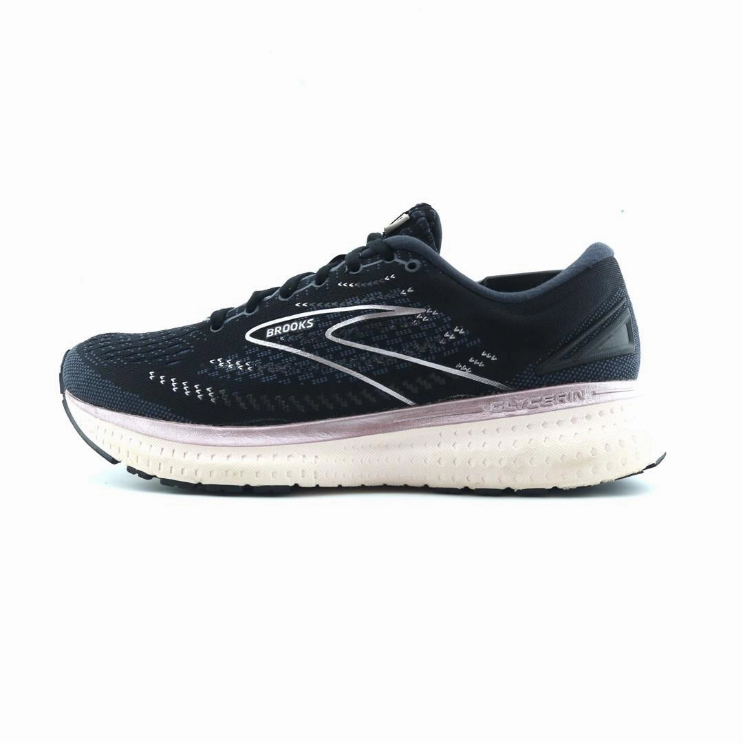 BROOKS GLYCERIN 19 running in a sports complex shoes running - efficiency