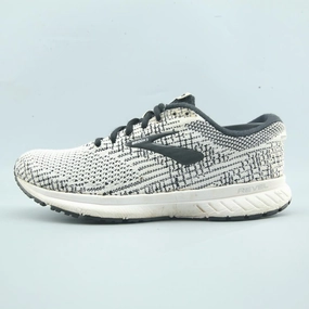 veteran running footwear BROOKS REVEL 3