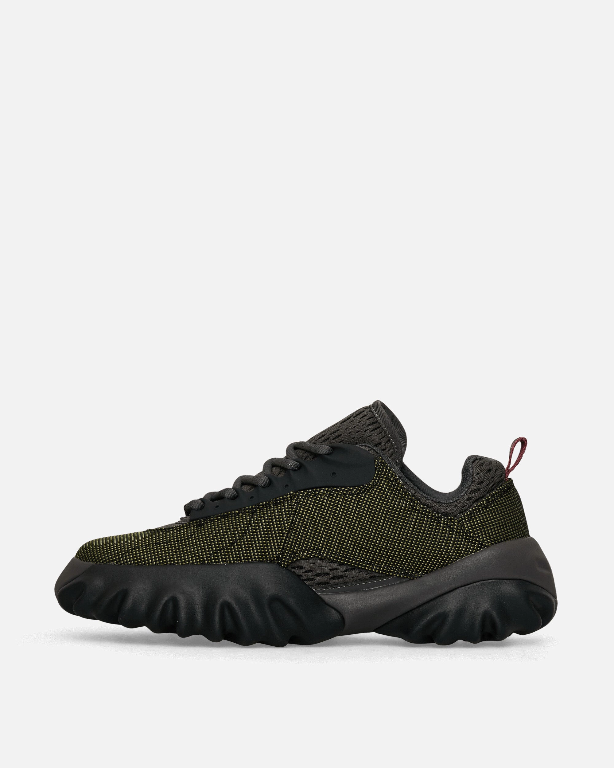 Collar Padding Chop Saw Sneakers Graphite / Green