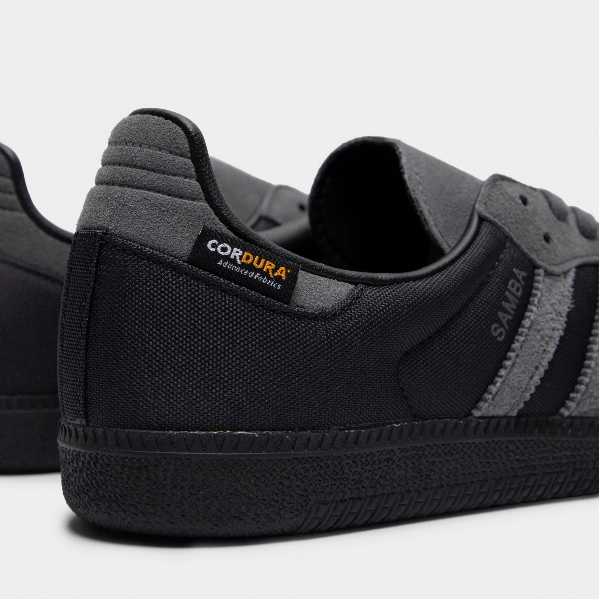 Flexible Workday Style adidas Samba OG Core Black / Grey