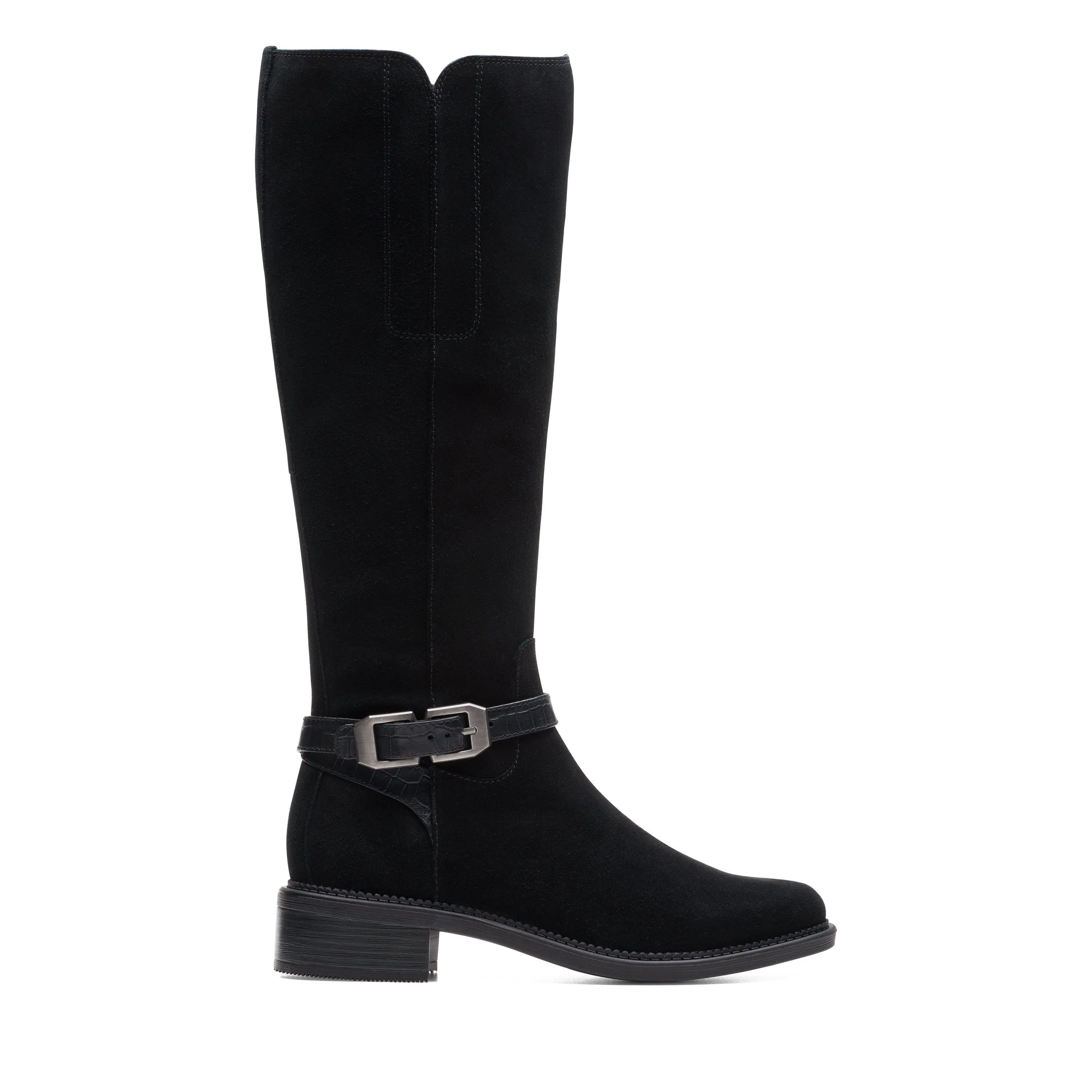 Protective Finish Outdoor Trek Clarks Maye Aster in Black Suede