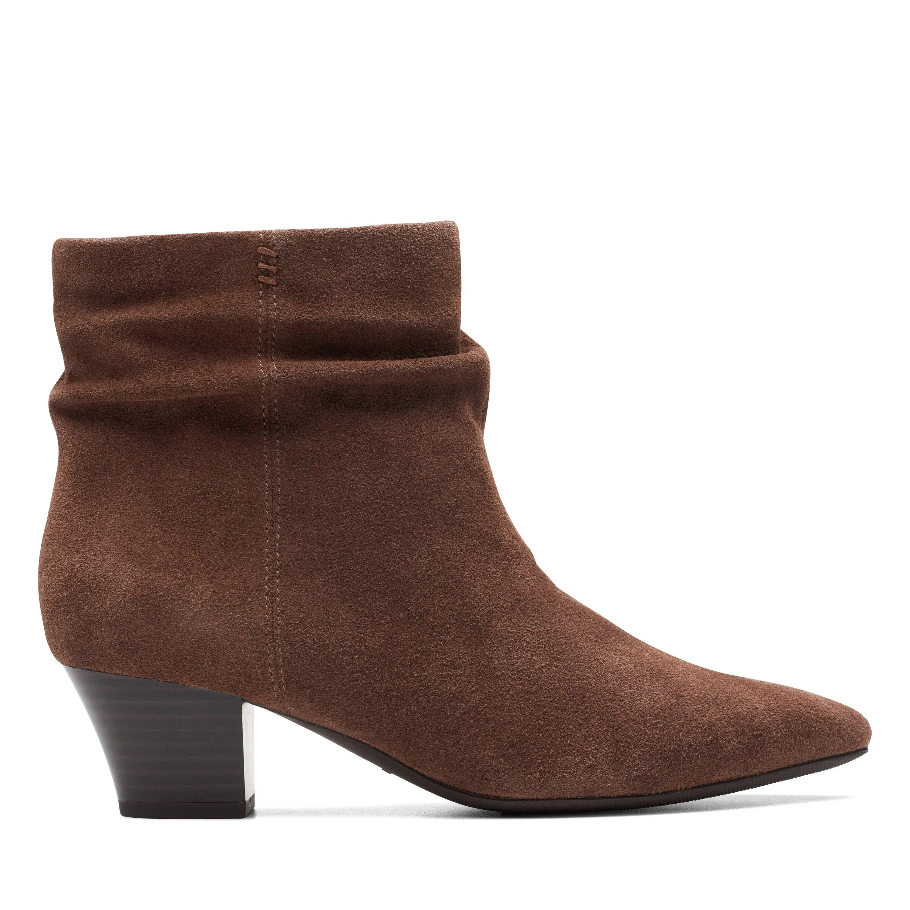 Heavy Terrain Clarks Teresa Skip in Beige Suede