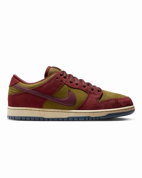 Modern Feel Airflow Circulation Channels Nike SB Dunk Low Pro - Dark Team Red / Burgundy Crush - Olive Flak