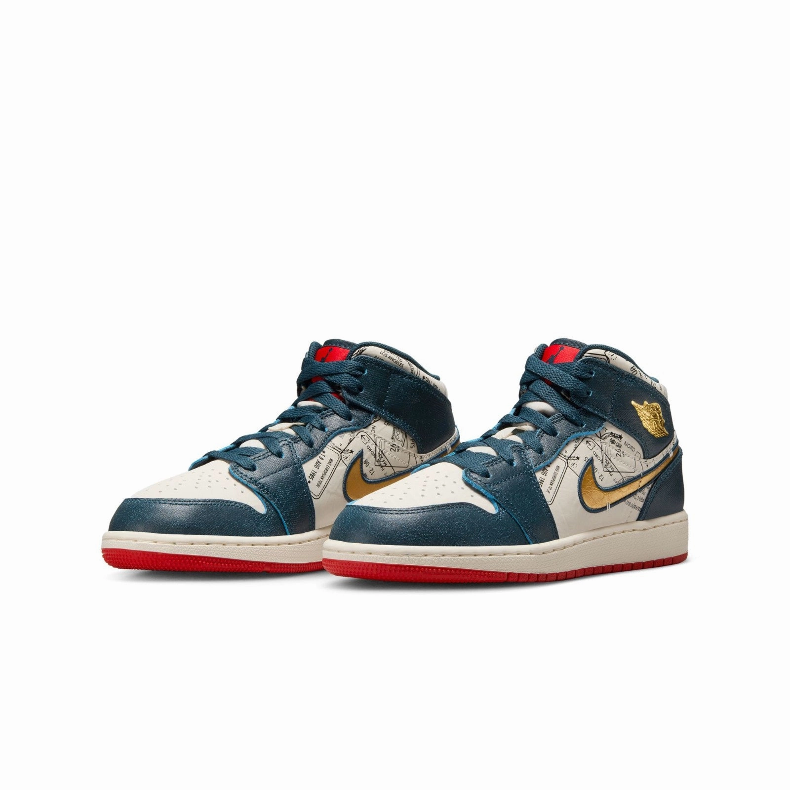 Commuter Friendly Bold materials Air Jordan 1 Mid SE FN1353-400