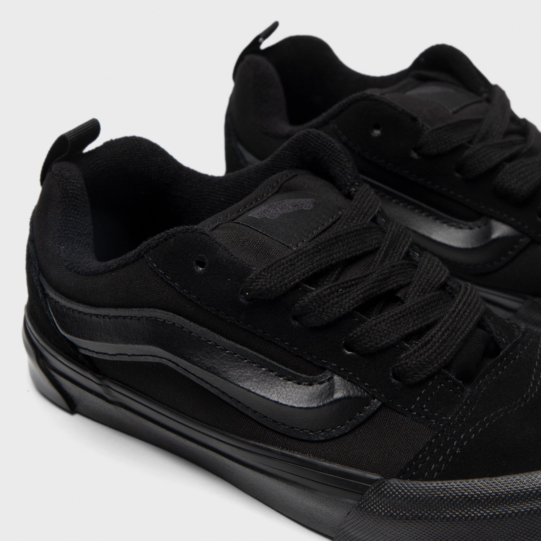 Vans Juniors' Knu Skool Black / Black Every Season Dry Touch