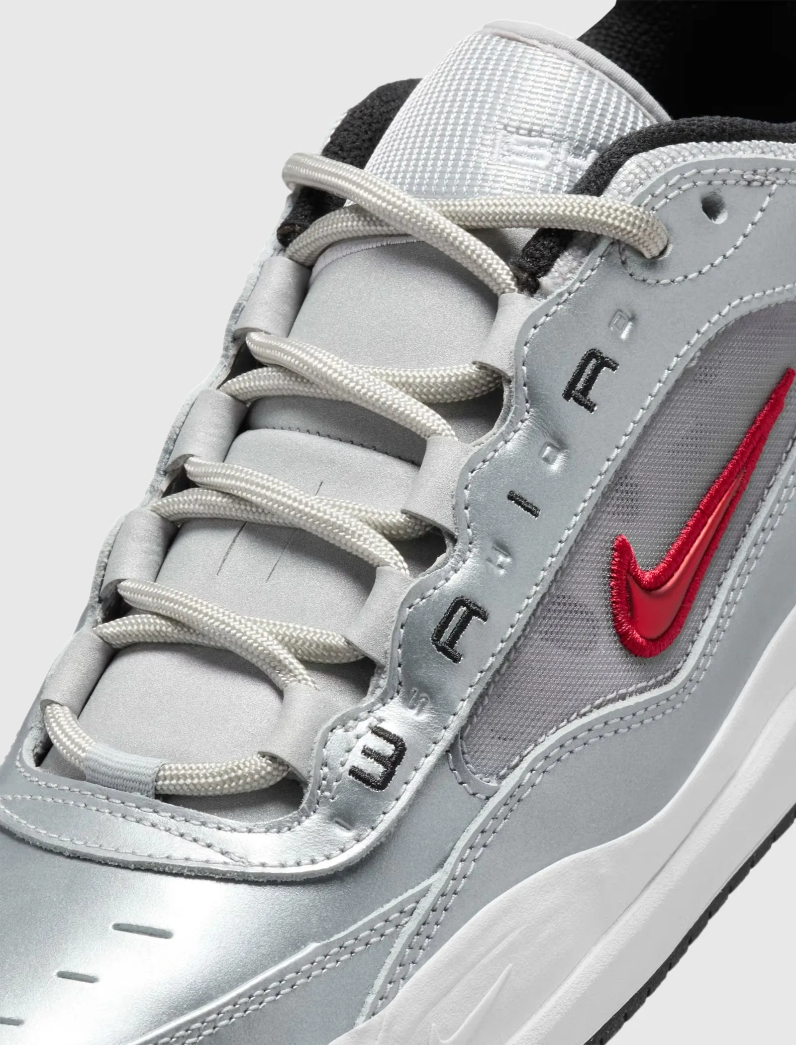 Light Run High Quality SB AIR MAX ISHOD "METALLIC SILVER/VARSITY RED"