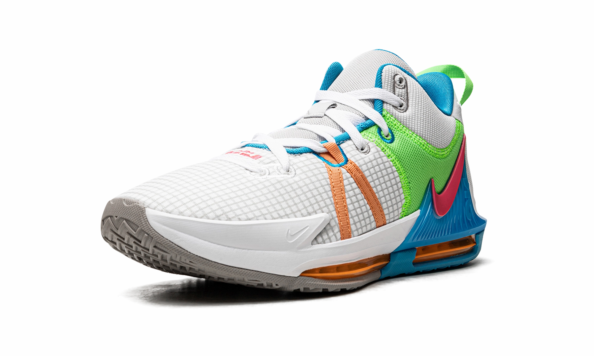 LeBron Witness VII Customizable Fit System