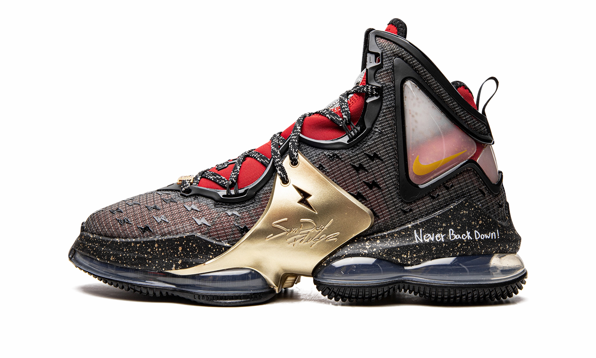 Lebron 19 "Doernbecher 2022" Game-Ready Design Traction Power