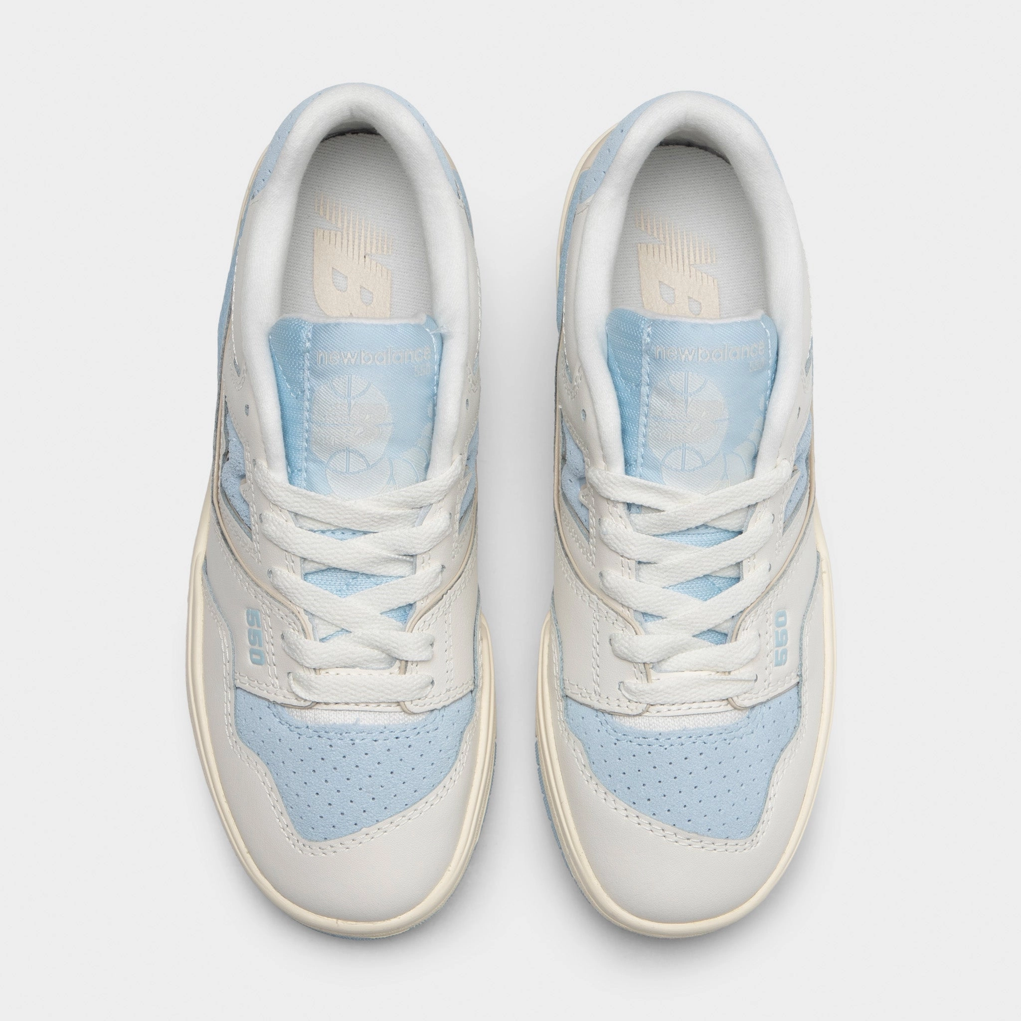 New Balance Juniors' 550 White / Light Blue Micro Grip Traction Nodes running use