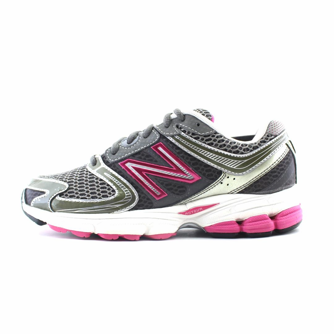 treadmill runner NEW BALANCE 770 V3
