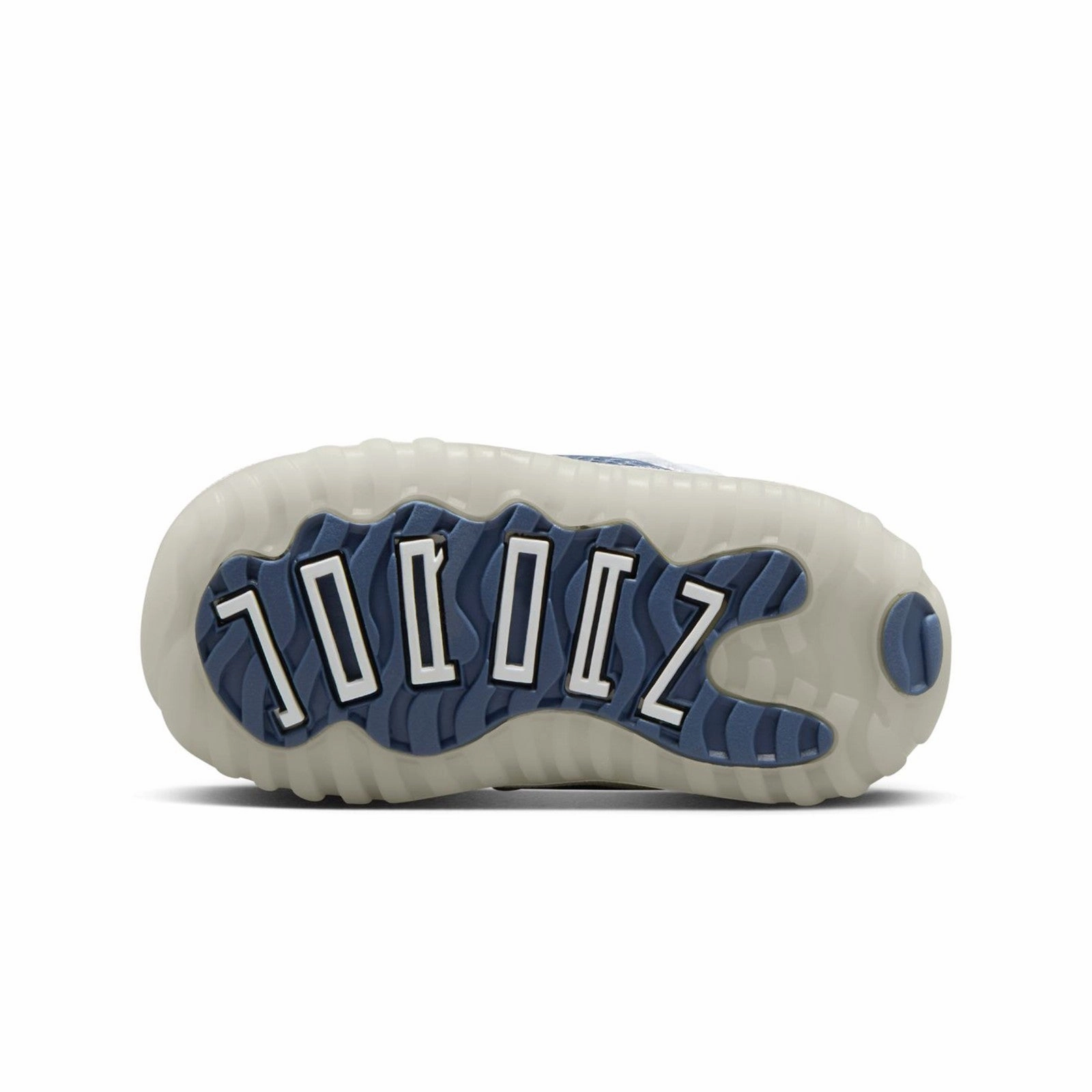 Rugged Traction Low Comfort Jordan 11 Retro Low "Diffused Blue" FV5120-104