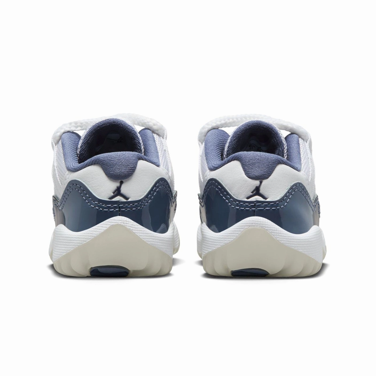 Jordan 11 Retro Low "Diffused Blue" FV5120-104 Relax Feel Rapid Steps