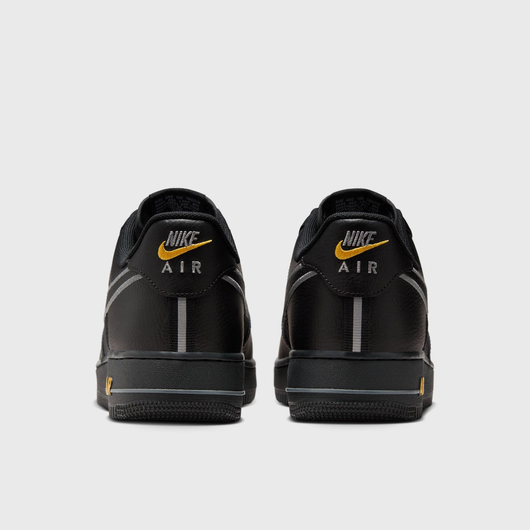 Nike Air Force 1 '07 Black / Cool Grey - Sundial Quick Lace Mechanism