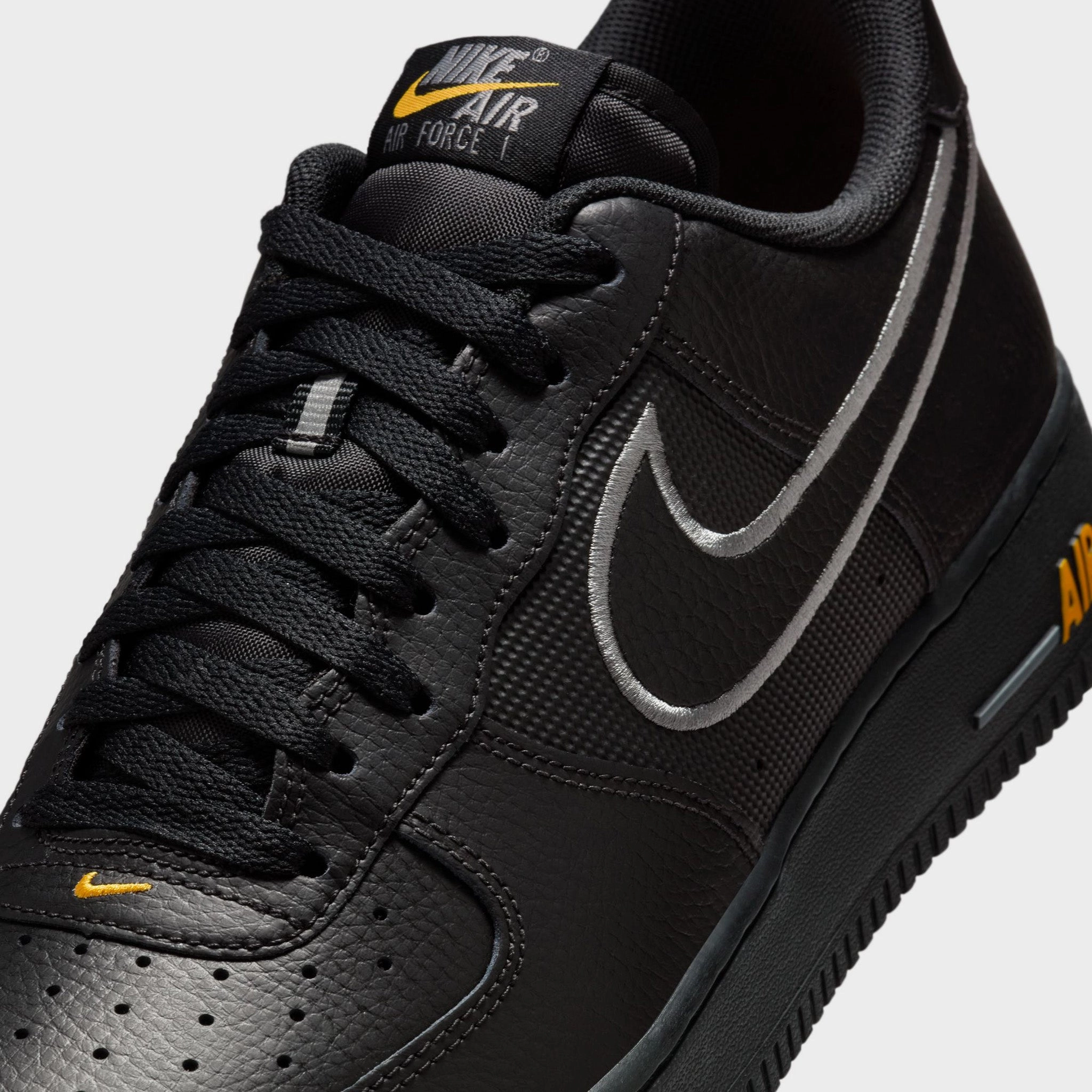 Outdoor Comfort padded collar comfort Nike Air Force 1 '07 Black / Cool Grey - Sundial