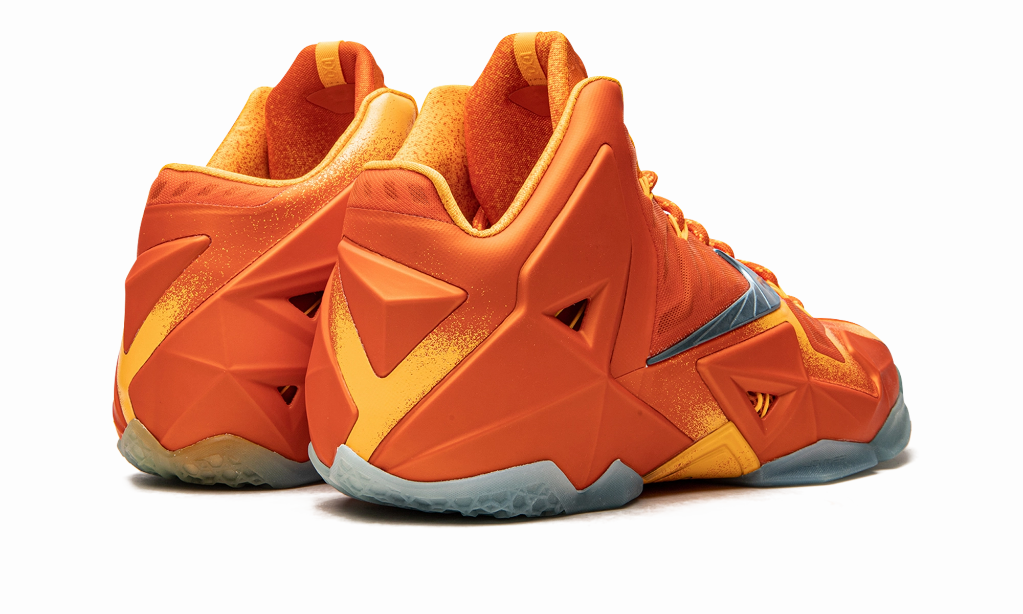 Lebron 11 Preheat Multi Layer Upper Support