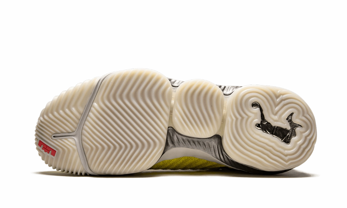 Lebron 16 "HFR" Comfortable Step
