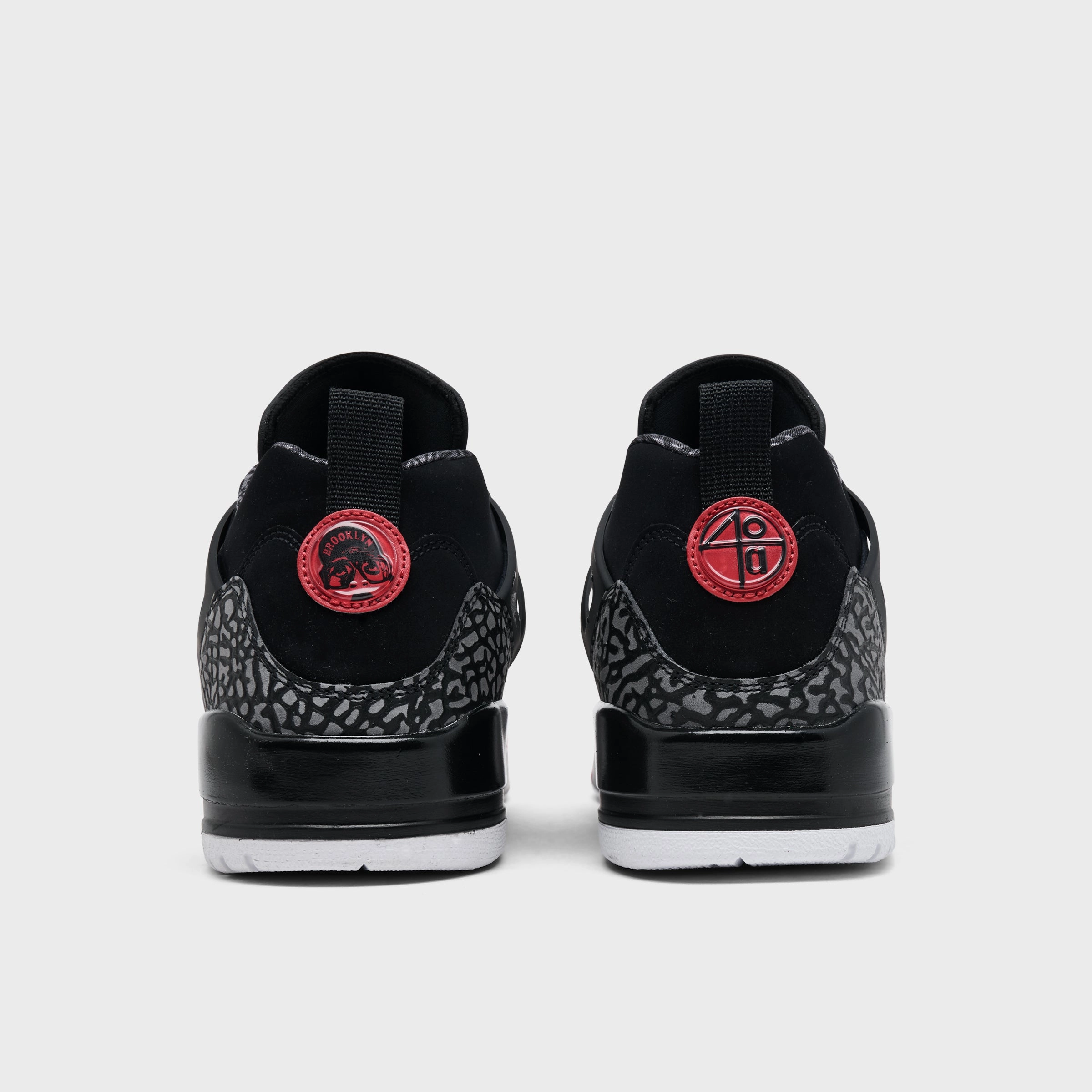 Jordan Spizike Low Black / Varisty Red - Classic Green Strap