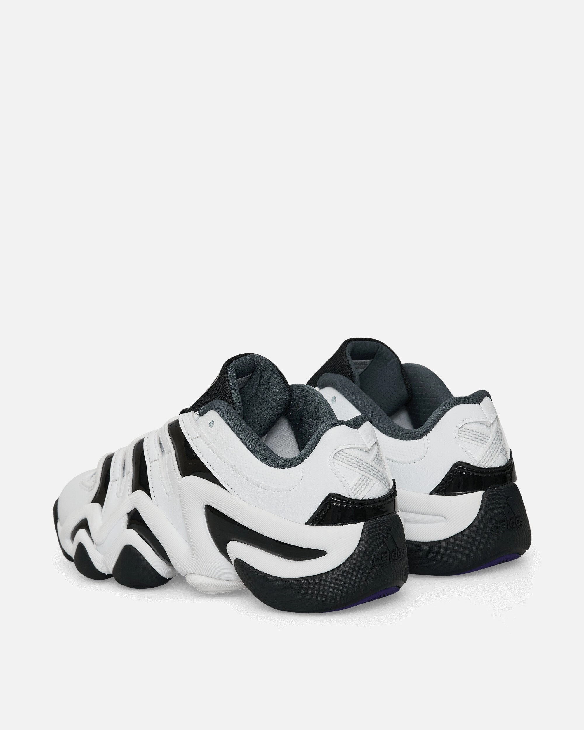 Crazy 8 Low Sneakers Cloud White / Core Black Athletic Sneakers Comfort Edge