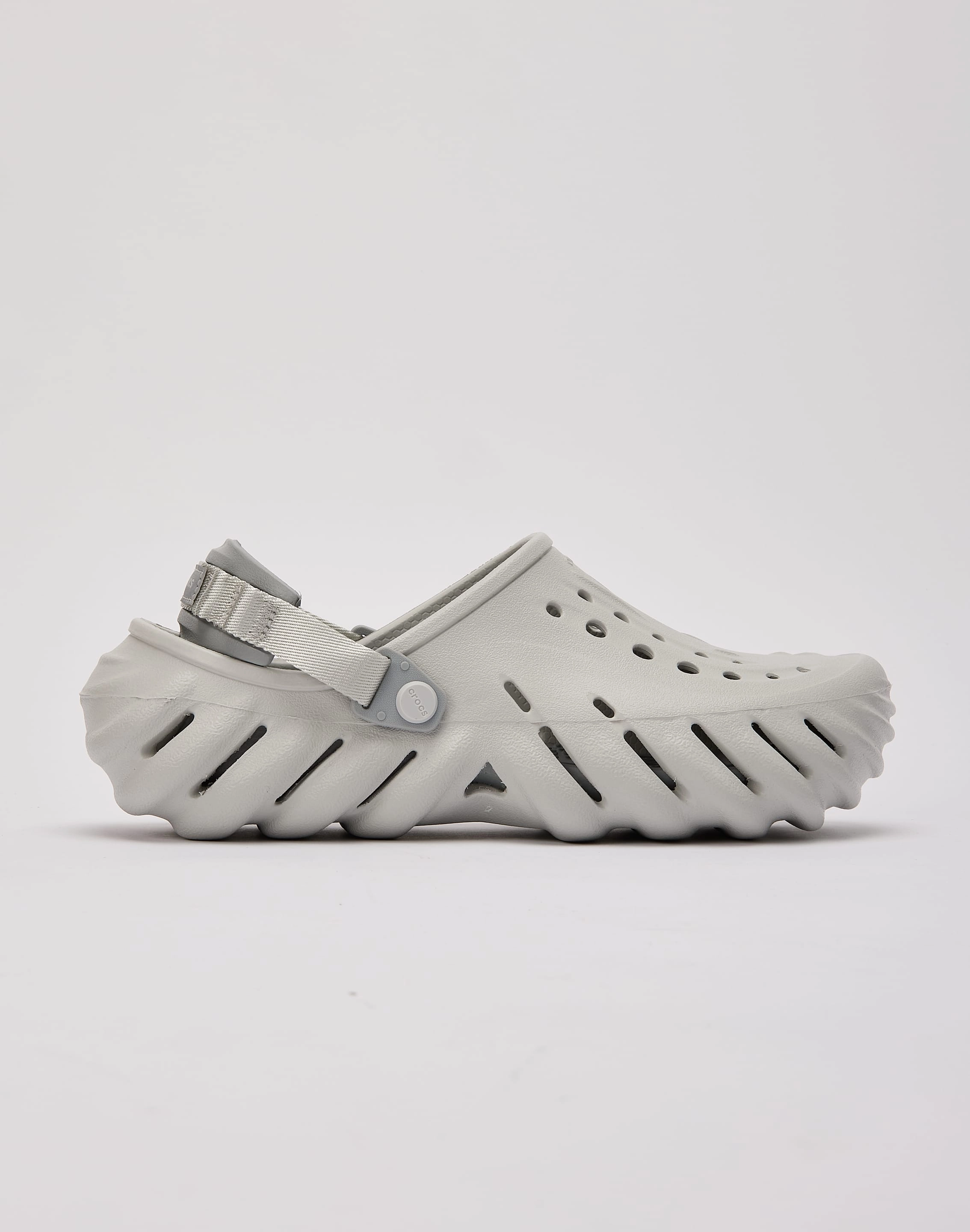 Sleek Form daily runner Crocs Echo Clog