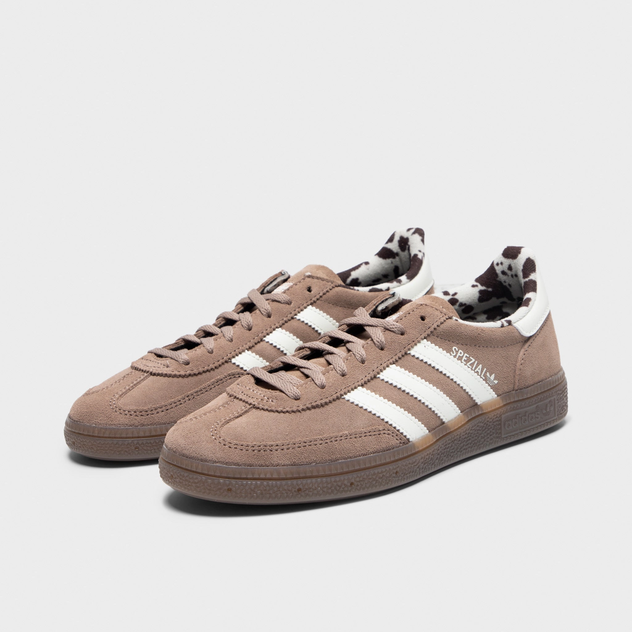 Calm Mood Sea Aqua adidas Originals Women's Handball Spezial Chalky Brown / Off White - Gum