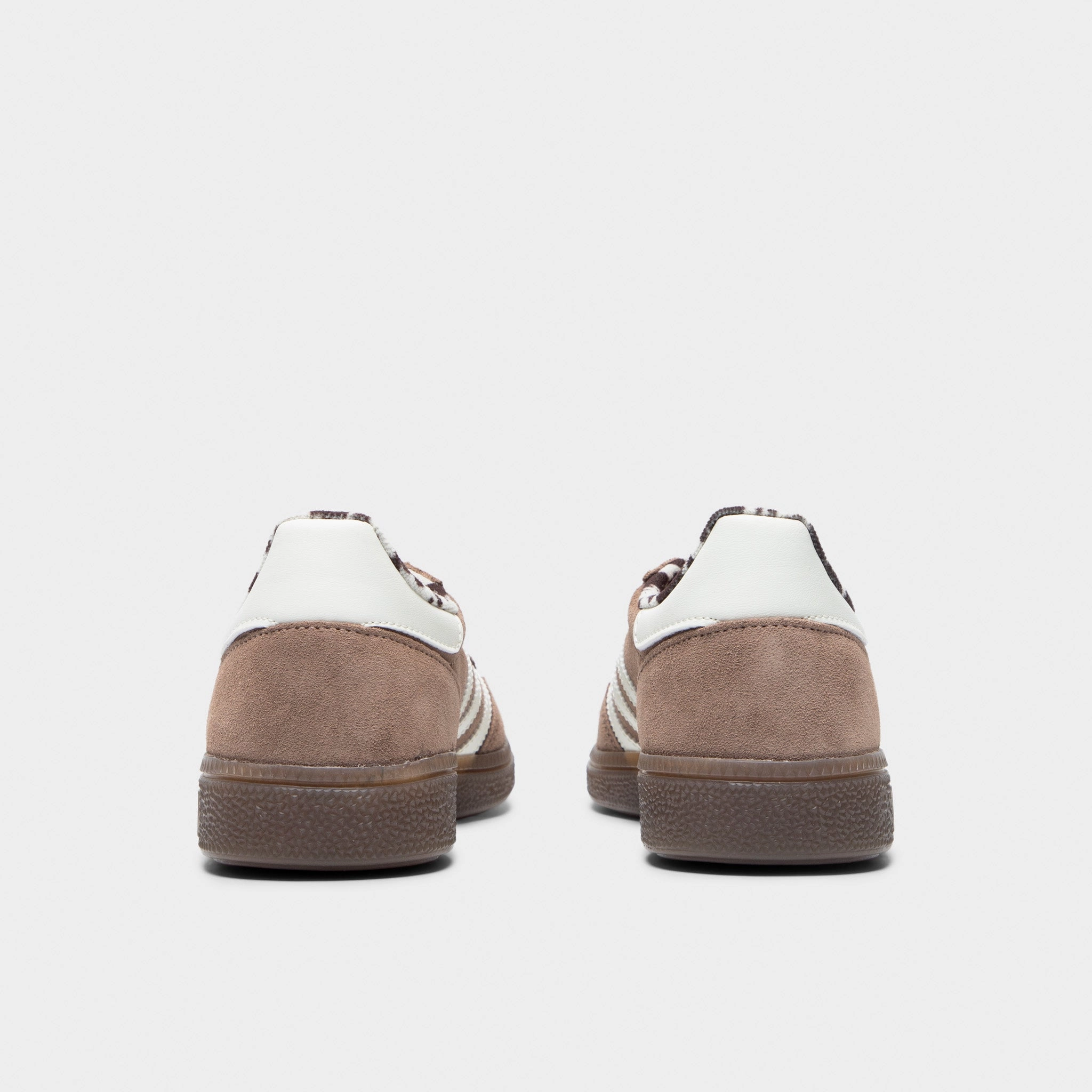 Spring Vibe adidas Originals Women's Handball Spezial Chalky Brown / Off White - Gum