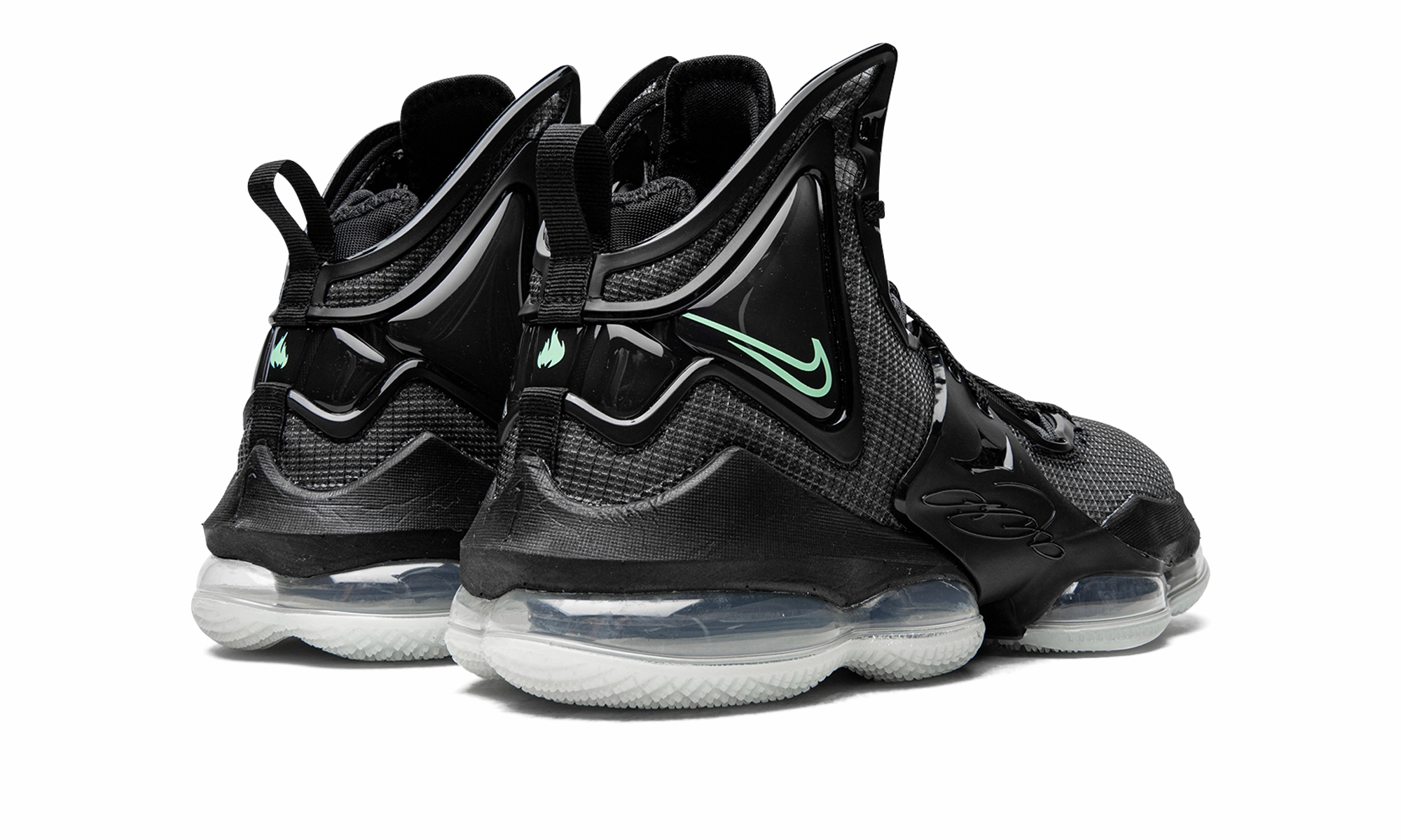 LeBron XIX "Green Glow" Speed Jump Wide Base Design