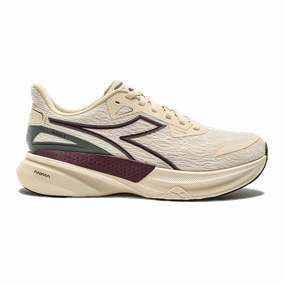 fitness enthusiasts' preference Outstanding breathability Diadora Nucleo 2