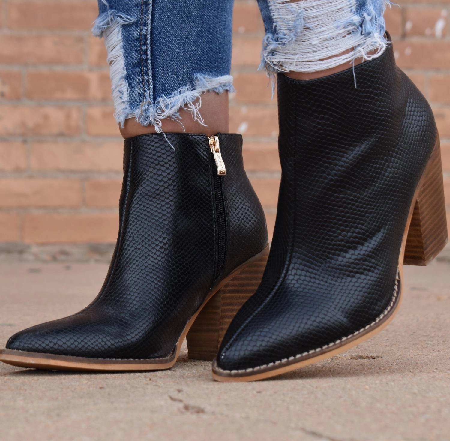 Light Step Women's The Mamba Booties In Black