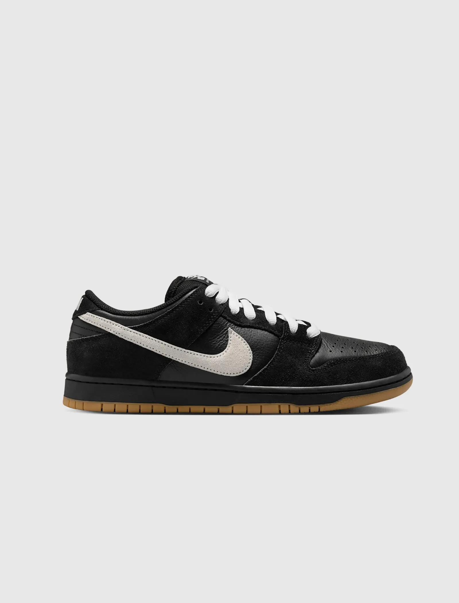 DUNK LOW SB "BLACK/GUM" Body Balance Family Time