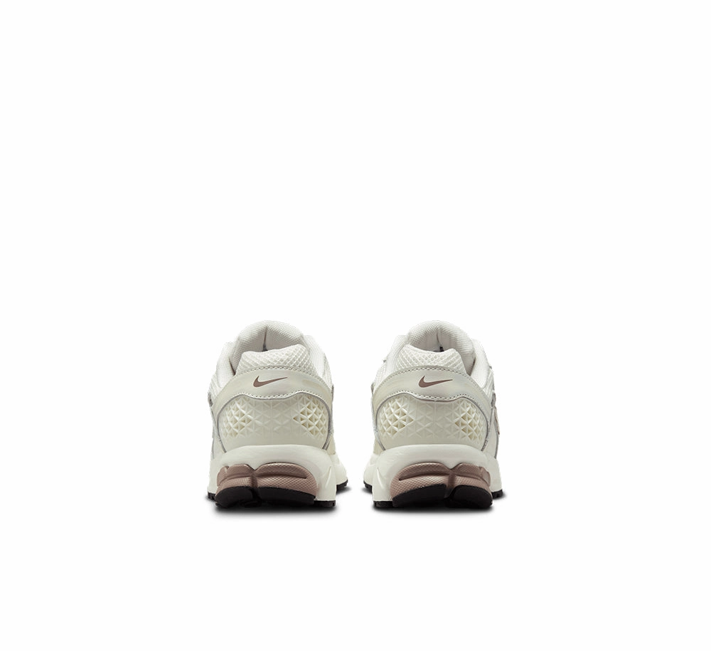 Body Movement Flex Daily Women's Nike Zoom Vomero 5