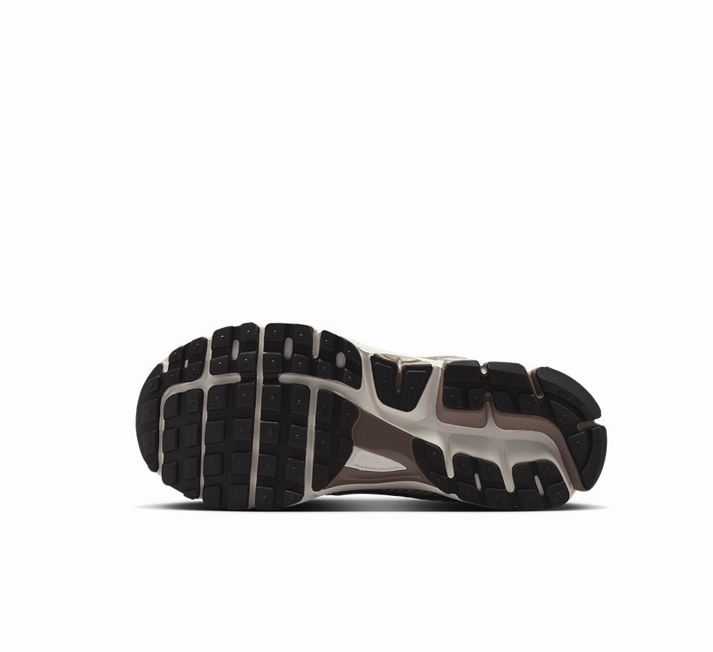 Women's Nike Zoom Vomero 5 Vibration Dampening