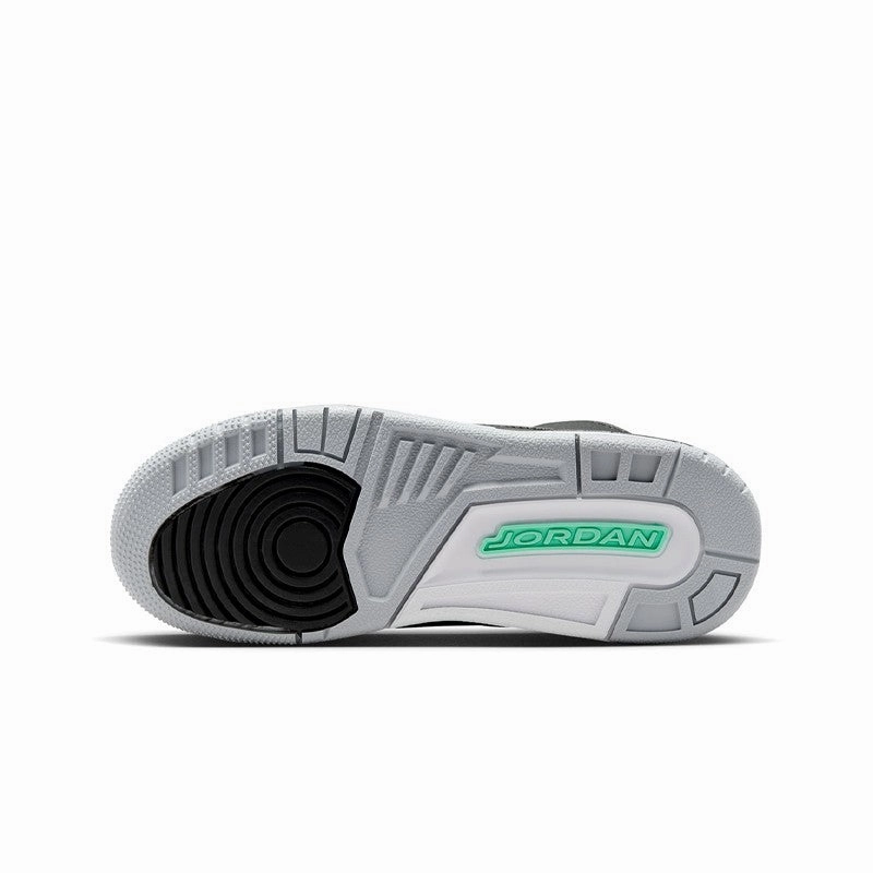 Air Jordan 3 Retro "Green Glow" Grade school Heat Relief