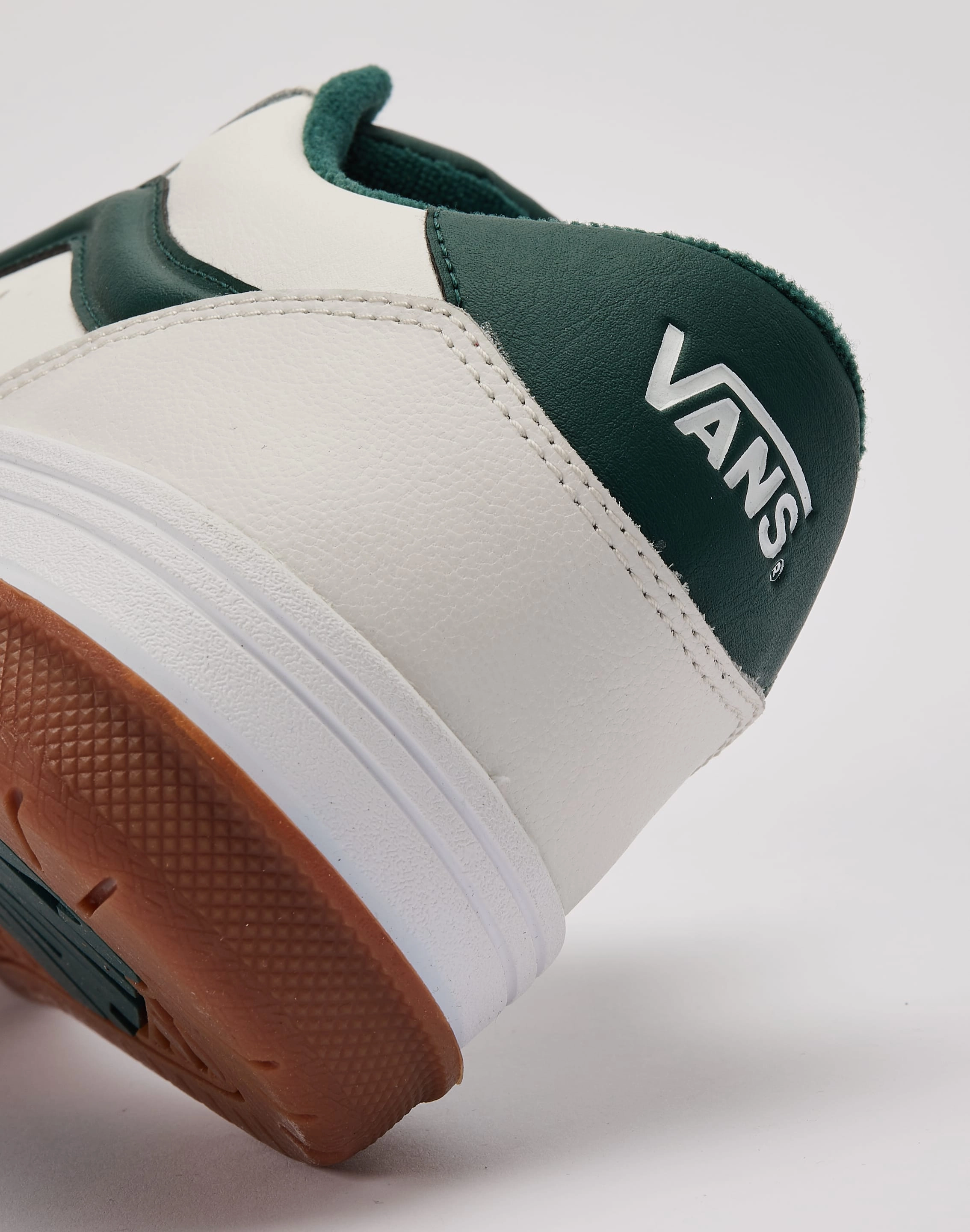 Vans Hylane Classic Fit