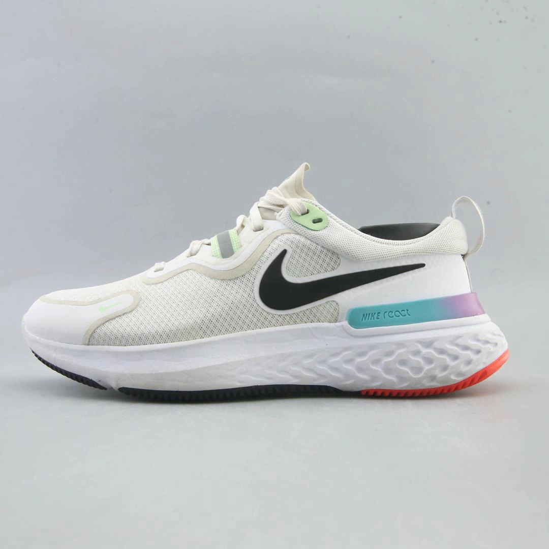 NIKE REACT MILER Flexible Comfort