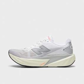 New Balance FuelCell Rebel v5 White / Grey daylight grassy track running shoes