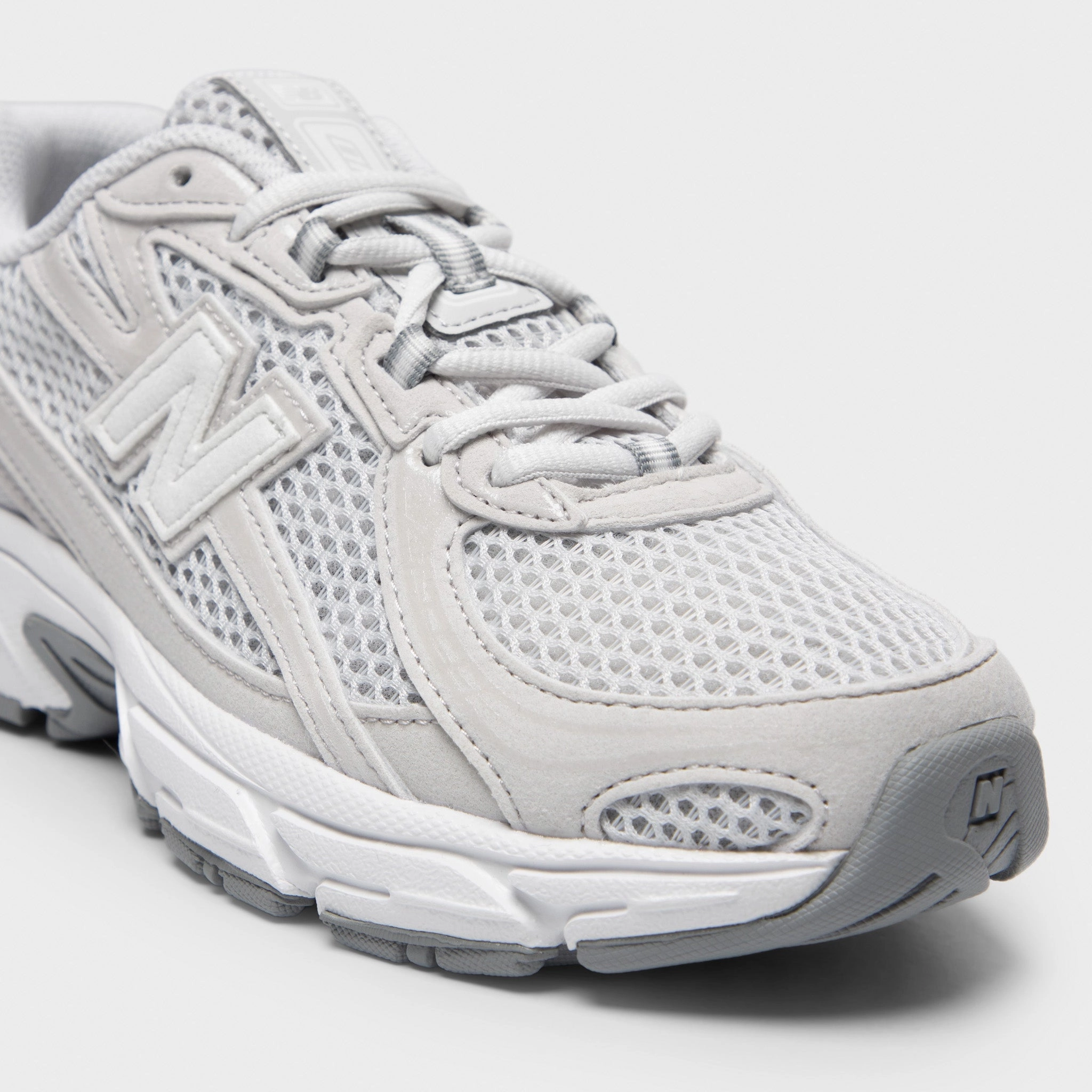 New Balance Juniors' 740 Grey Matter / White Hydrophobic