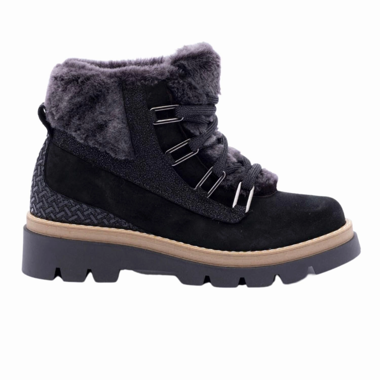 midsole Adjustable Fit Women's Clara Shearling Boot In Black