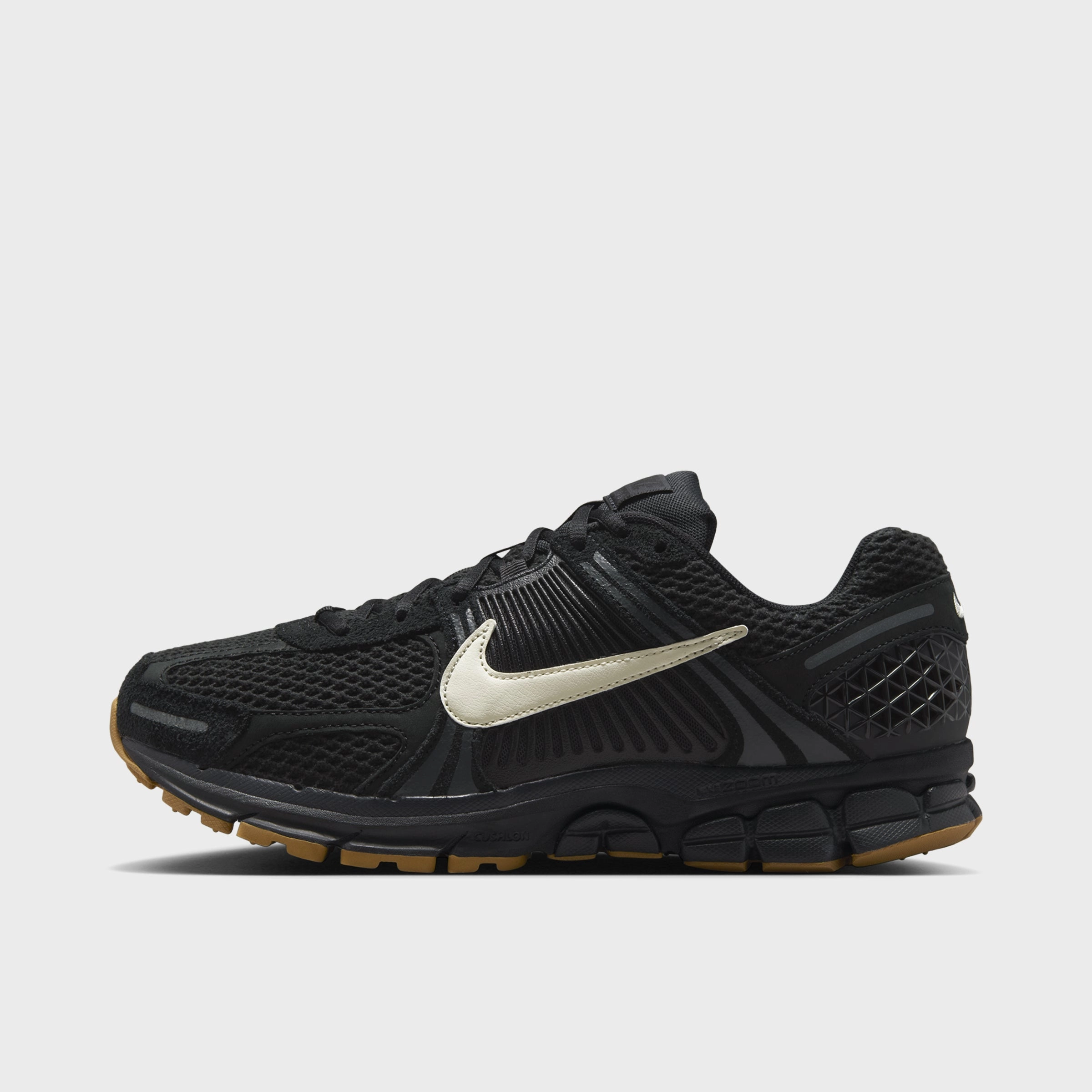 Nike Zoom Vomero 5 Black / Coconut Milk - Off Noir Frost Step Market Day