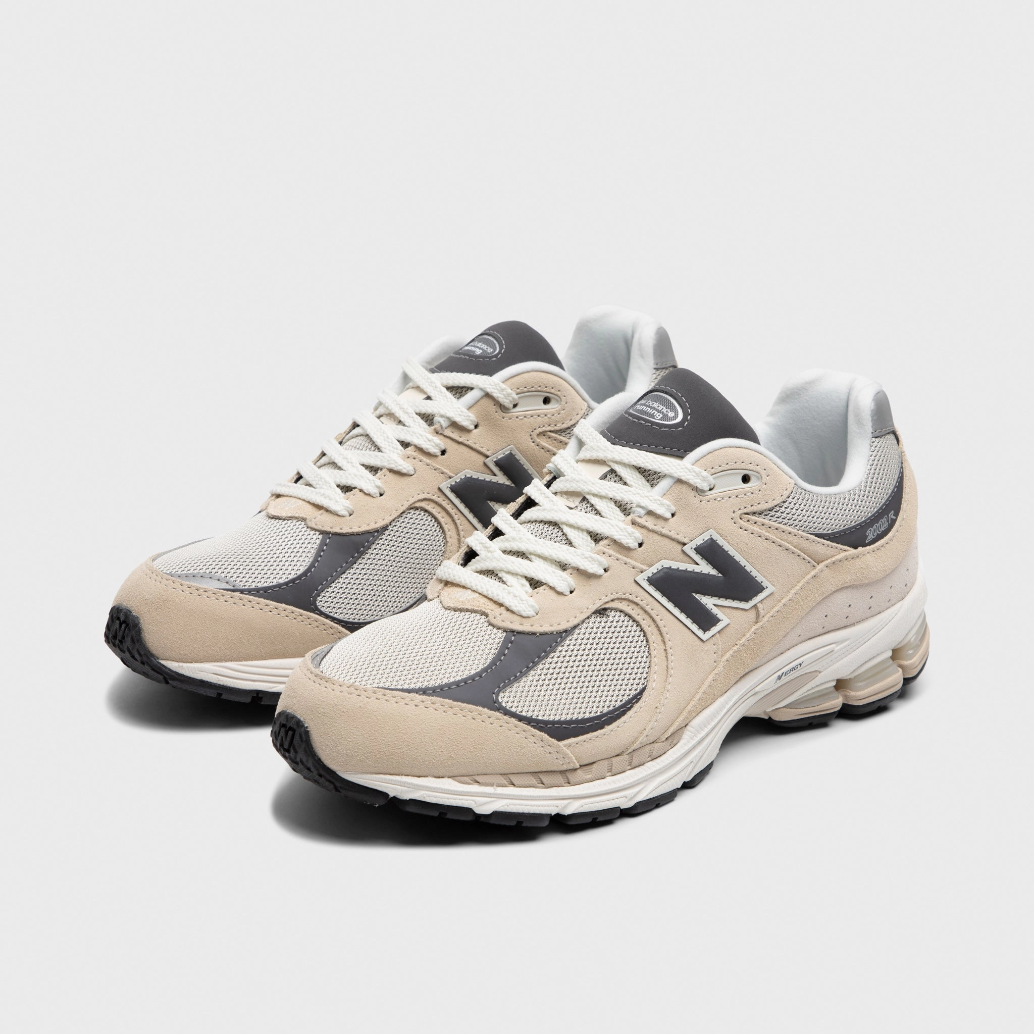 high - performance gear stylish running shoes New Balance 2002RFA Sandstone / Magnet