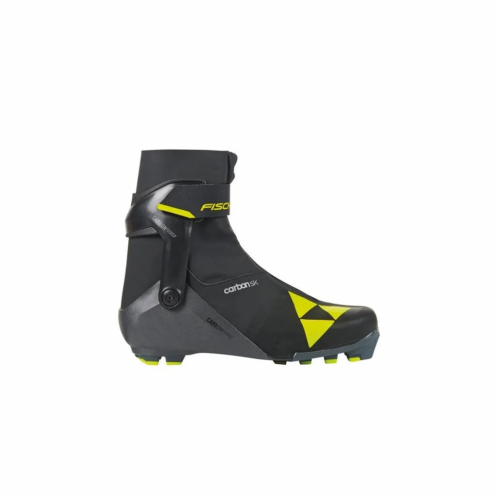 Water-resistant All-Weather Walks Fischer Carbon Skate Boot 2025