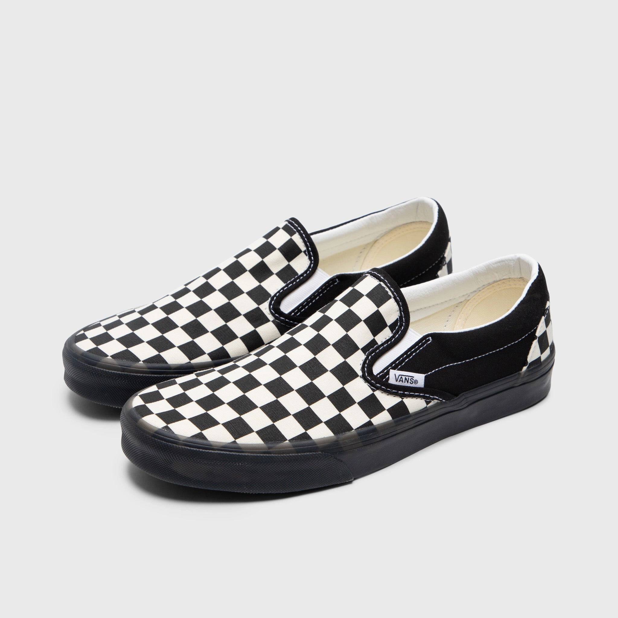 Vans Classic Slip-On White / Black Snow Path Classic Comfort