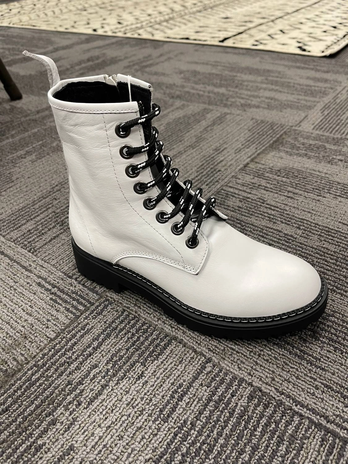 Women's Destine Boots In White Seamless Comfort Weekend Camping