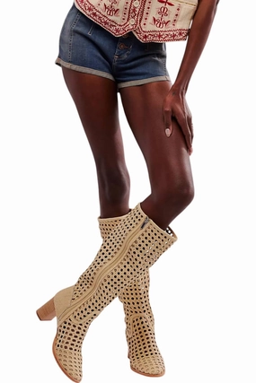 Quick Drying River Crossing Power Step Women's Woodstock Woven Boot In Buttermilk